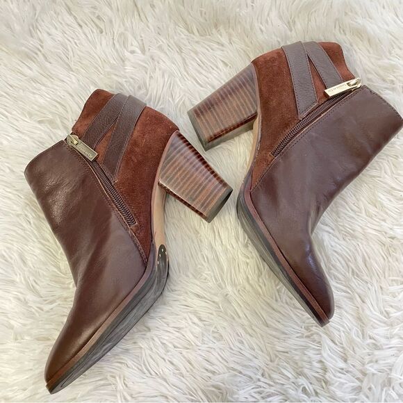 LOUISE ET CIE LO-VASCA BROWN SUEDE & LEATHER HEEL SIDE ZIP ANKLE BOOTS SZ 7M/ 37 - Picture 3 of 9